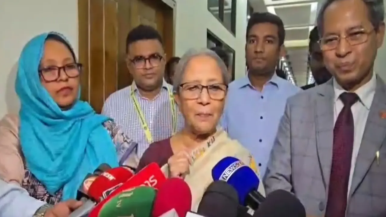 ‘নিষেধাজ্ঞার সুযোগে বাংলাদেশের জলসীমায় মাছ ধরছে ভারতীয় জেলেরা’